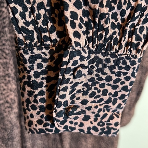 Nwt Leopard Print Long Sleeve Dress - Picture 3 of 15
